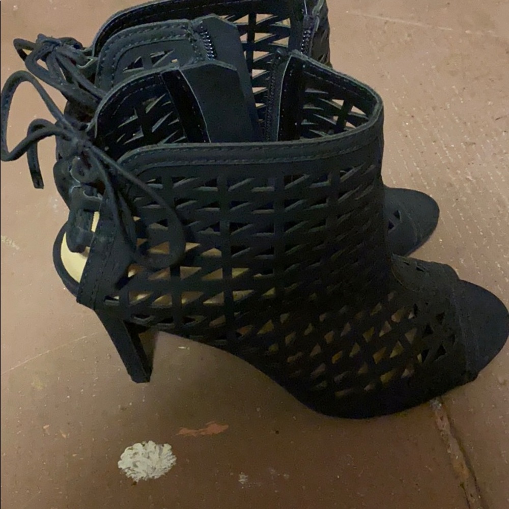 Cute black heels
